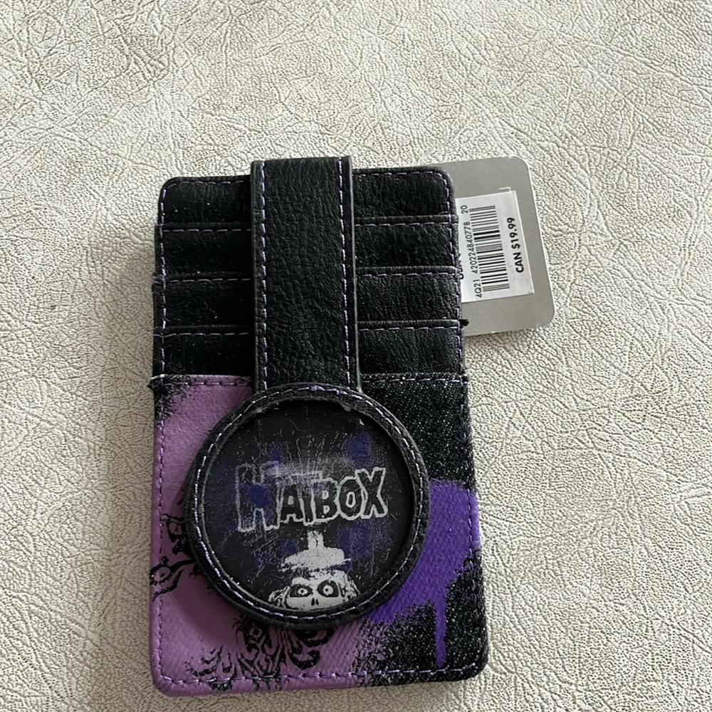 Disney haunted mansion hatbox cardholder NWT